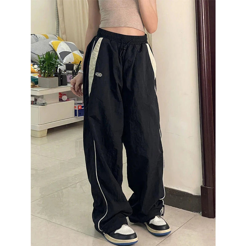 Women Baggy Parachute Streetpants™