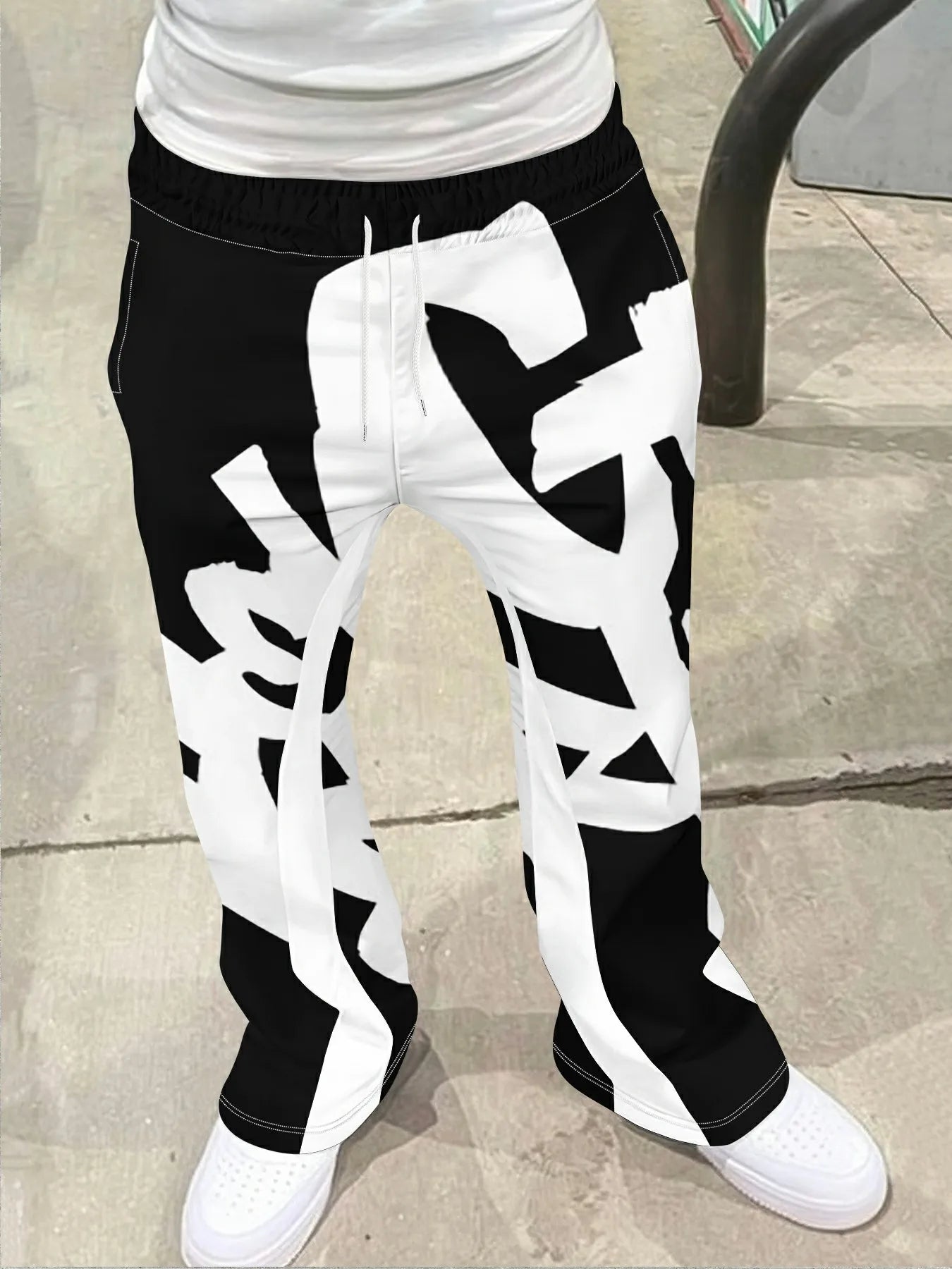 Graffiti Street Style Pants™