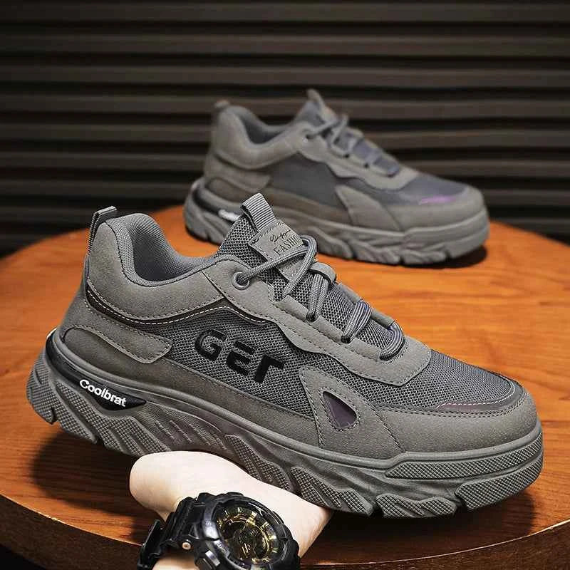 Sneakers Street Outwear™