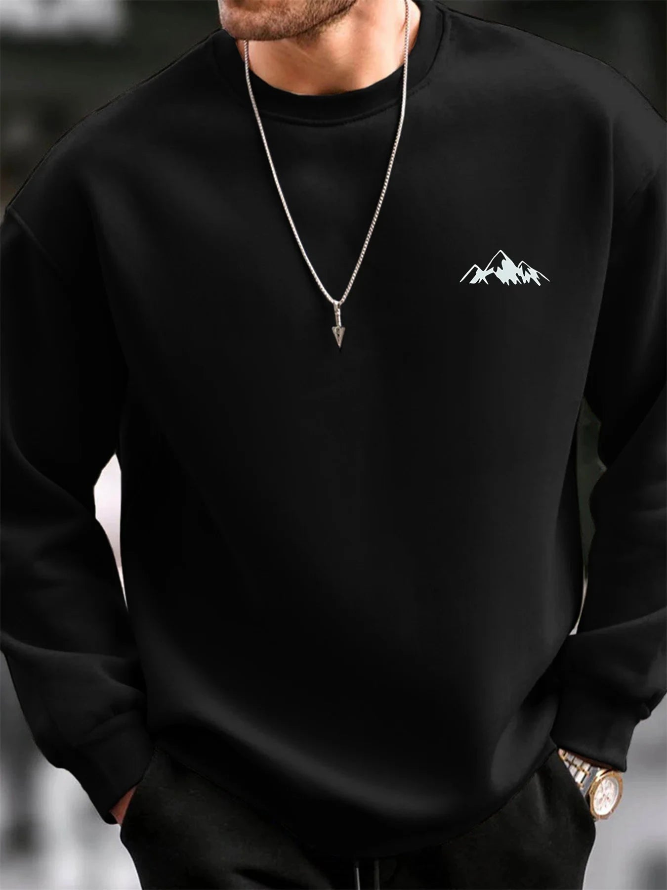 Men's autumn and winter fashionable casual loose mountain graphic print long sleeved round neck sweatshirt